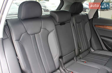 Внедорожник / Кроссовер Audi Q5 2024 в 