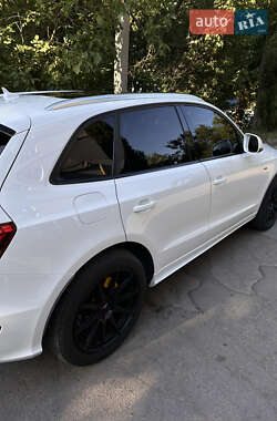 Внедорожник / Кроссовер Audi Q5 2012 в 