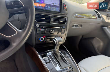 Внедорожник / Кроссовер Audi Q5 2015 в 