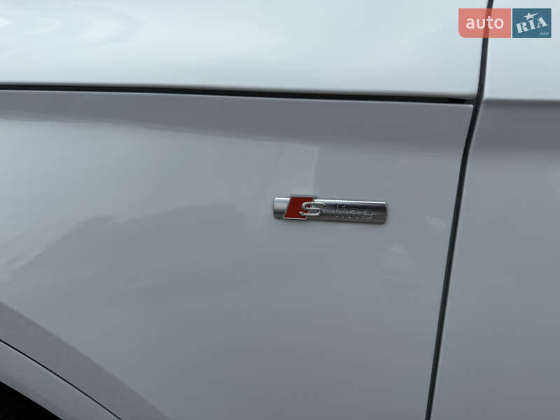 Позашляховик / Кросовер Audi Q5 2023 в Києві