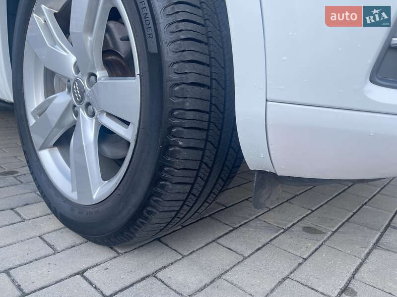 Позашляховик / Кросовер Audi Q5 2018 в Луцьку