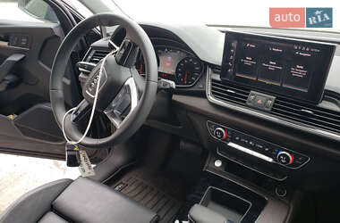 Позашляховик / Кросовер Audi Q5 2024 в 