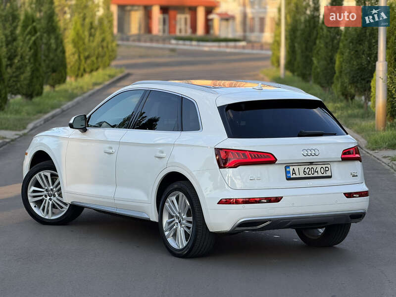 Внедорожник / Кроссовер Audi Q5 2017 в Киеве