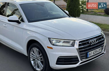 Внедорожник / Кроссовер Audi Q5 2017 в 