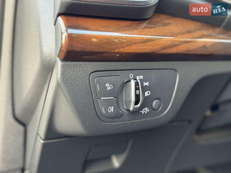 Внедорожник / Кроссовер Audi Q5 2017 в Киеве