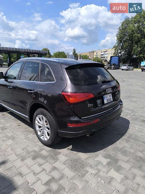 Позашляховик / Кросовер Audi Q5 2016 в Луцьку
