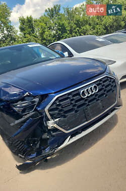 Позашляховик / Кросовер Audi Q5 2022 в 