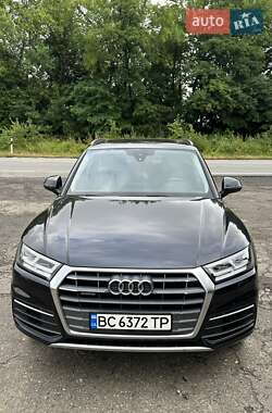 Позашляховик / Кросовер Audi Q5 2018 в 