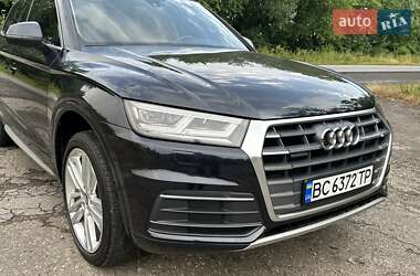 Позашляховик / Кросовер Audi Q5 2018 в 