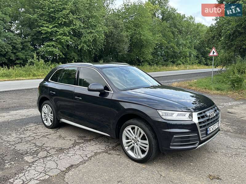Позашляховик / Кросовер Audi Q5 2018 в Львові