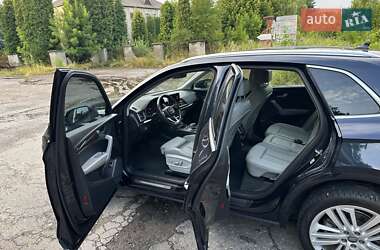 Позашляховик / Кросовер Audi Q5 2018 в 