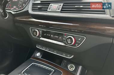 Позашляховик / Кросовер Audi Q5 2018 в 