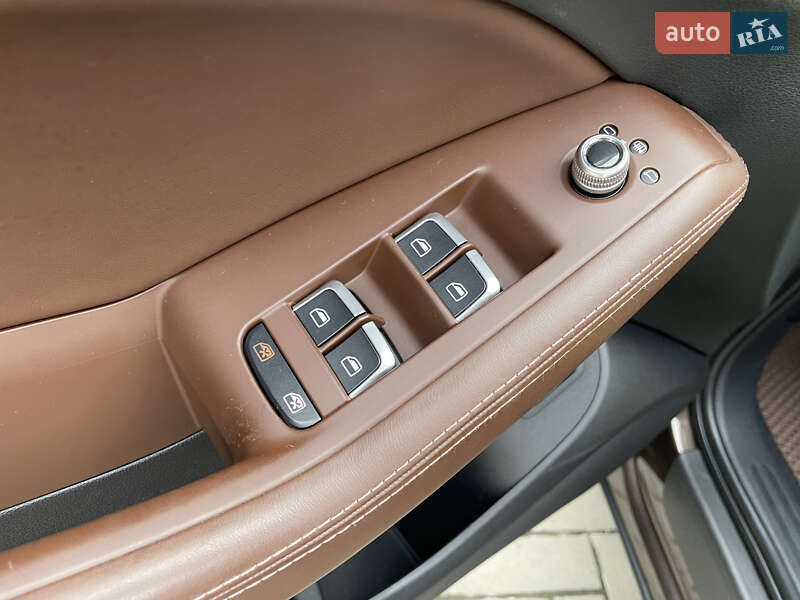 Внедорожник / Кроссовер Audi Q5 2012 в Тернополе