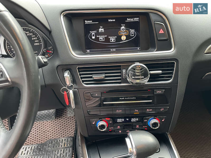 Внедорожник / Кроссовер Audi Q5 2012 в Тернополе