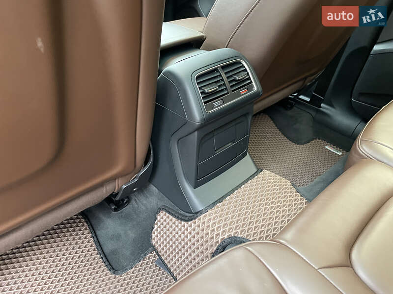 Внедорожник / Кроссовер Audi Q5 2012 в Тернополе