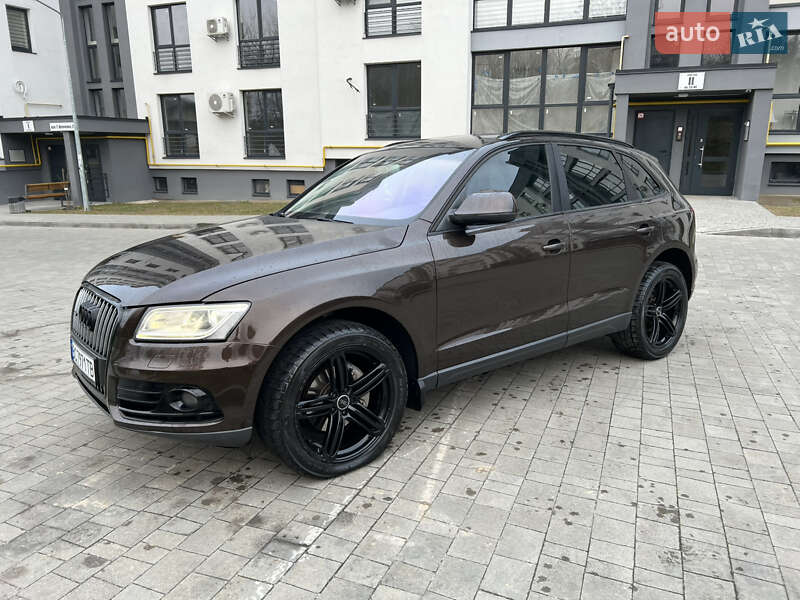 Позашляховик / Кросовер Audi Q5 2013 в 