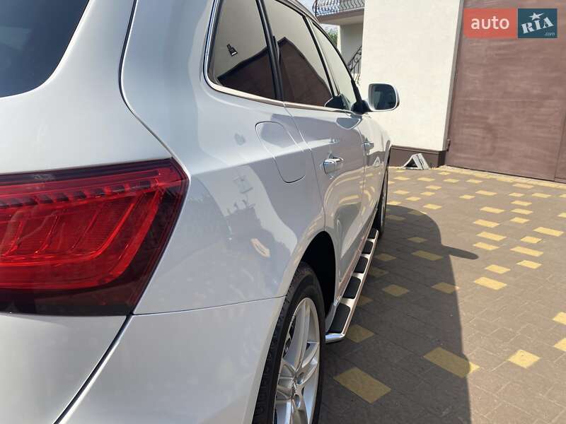 Позашляховик / Кросовер Audi Q5 2014 в Рівному