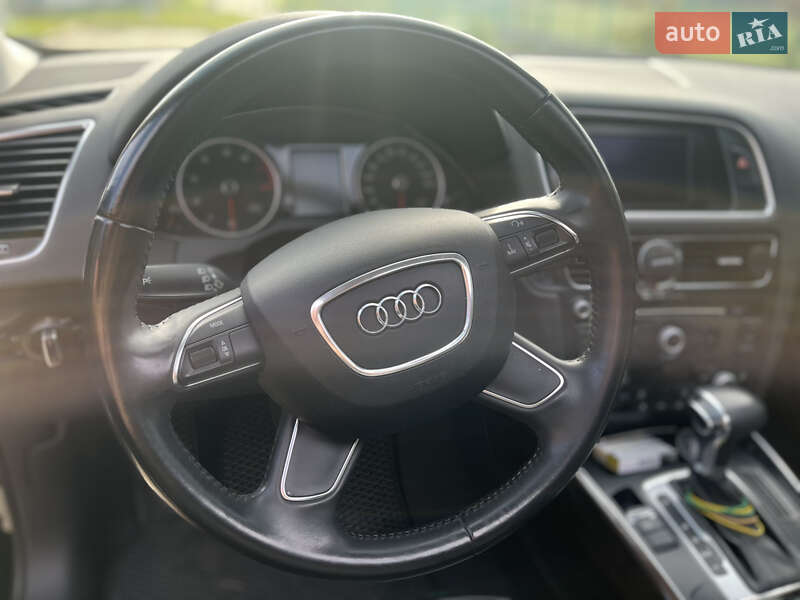 Позашляховик / Кросовер Audi Q5 2012 в Львові