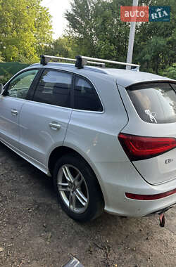 Позашляховик / Кросовер Audi Q5 2014 в 