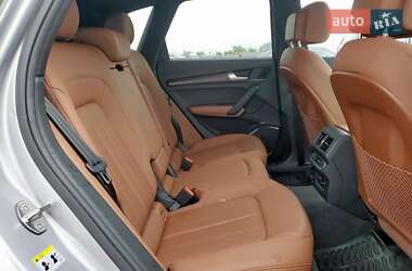 Внедорожник / Кроссовер Audi Q5 2022 в 