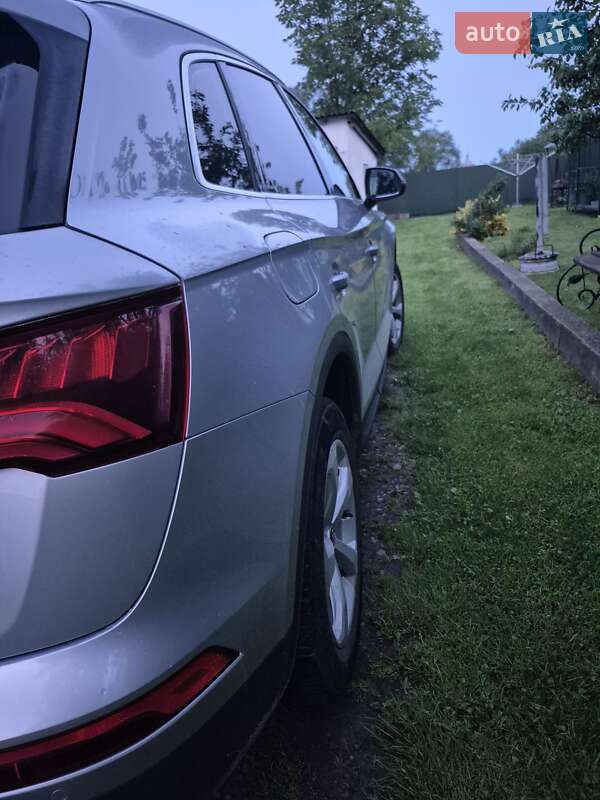 Внедорожник / Кроссовер Audi Q5 2017 в Ивано-Франковске