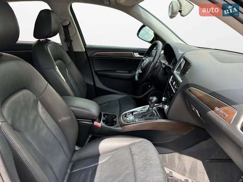 Позашляховик / Кросовер Audi Q5 2015 в Львові