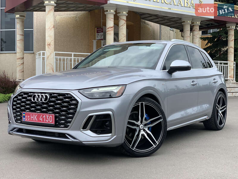Позашляховик / Кросовер Audi Q5 2021 в Тернополі