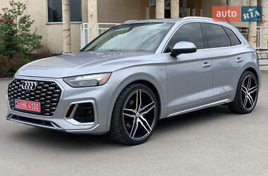 Внедорожник / Кроссовер Audi Q5 2021 в 