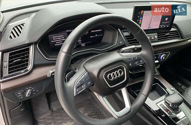 Внедорожник / Кроссовер Audi Q5 2021 в 