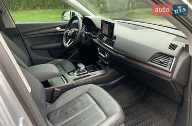 Внедорожник / Кроссовер Audi Q5 2021 в 