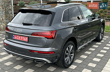 Позашляховик / Кросовер Audi Q5 2023 в 
