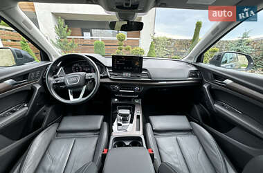 Позашляховик / Кросовер Audi Q5 2023 в 