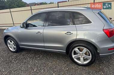 Позашляховик / Кросовер Audi Q5 2011 в 