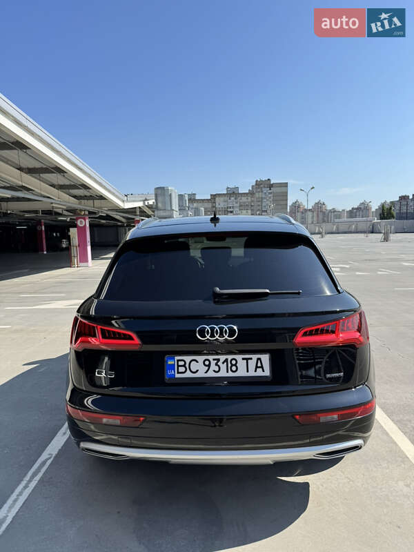 Позашляховик / Кросовер Audi Q5 2018 в Києві