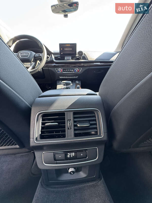 Позашляховик / Кросовер Audi Q5 2018 в Києві