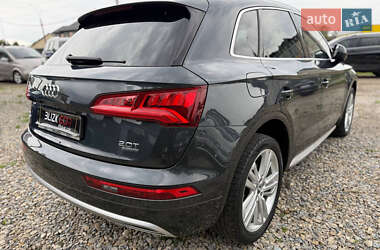 Позашляховик / Кросовер Audi Q5 2018 в 
