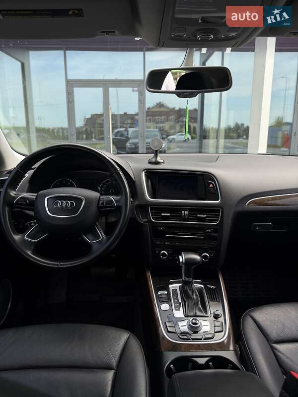 Позашляховик / Кросовер Audi Q5 2016 в Львові