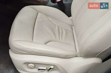 Позашляховик / Кросовер Audi Q5 2015 в 