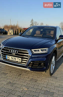 Позашляховик / Кросовер Audi Q5 2017 в Львові