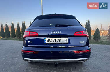 Внедорожник / Кроссовер Audi Q5 2017 в 