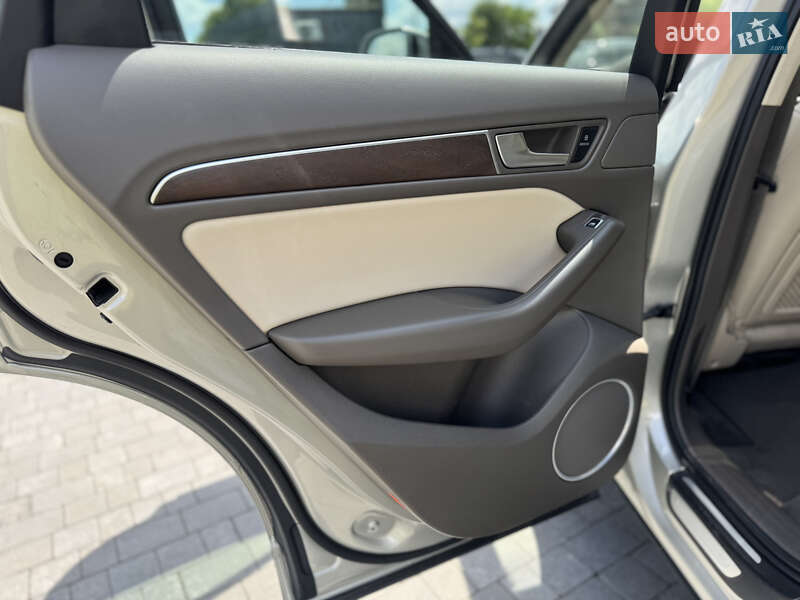 Внедорожник / Кроссовер Audi Q5 2015 в Львове