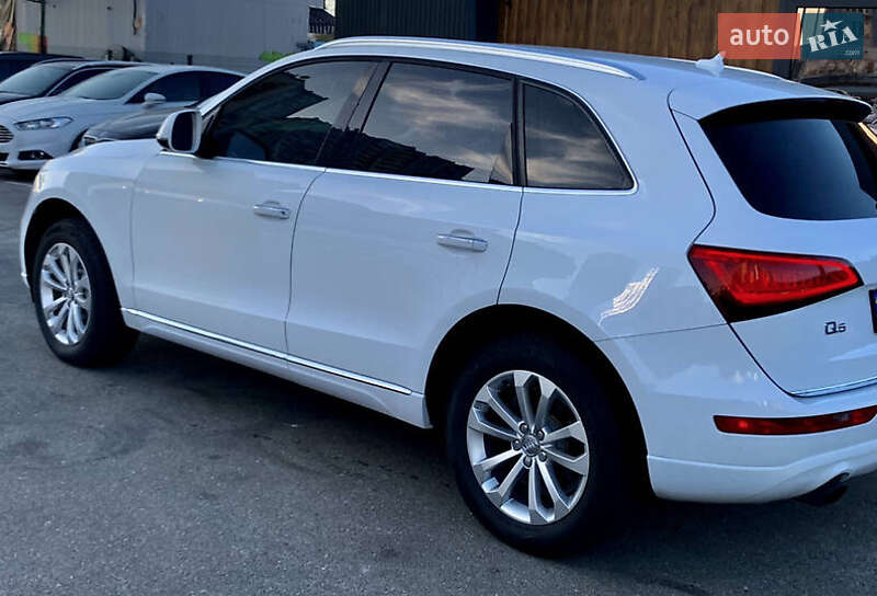 Позашляховик / Кросовер Audi Q5 2014 в Києві