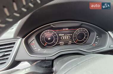 Позашляховик / Кросовер Audi Q5 2020 в 