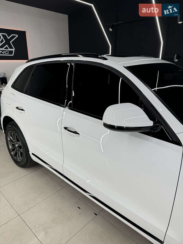 Позашляховик / Кросовер Audi Q5 2015 в Дніпрі