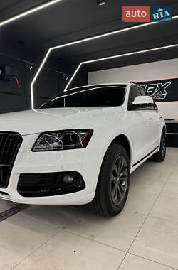 Позашляховик / Кросовер Audi Q5 2015 в 