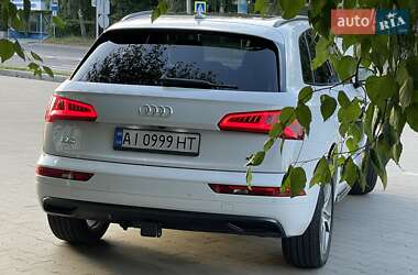 Внедорожник / Кроссовер Audi Q5 2019 в 