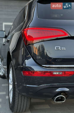 Внедорожник / Кроссовер Audi Q5 2016 в 