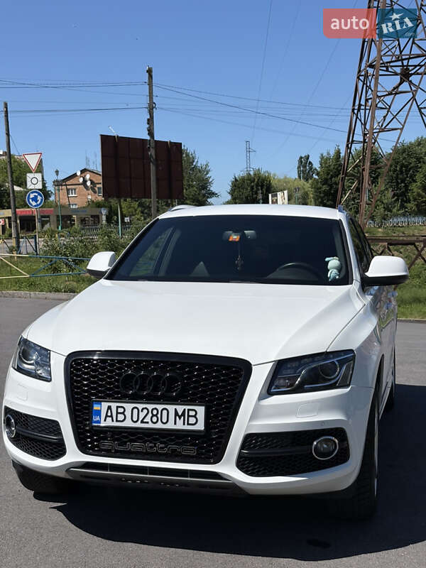 Позашляховик / Кросовер Audi Q5 2009 в Хмільнику