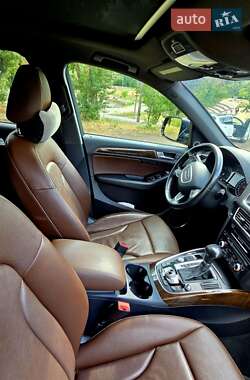 Внедорожник / Кроссовер Audi Q5 2012 в 