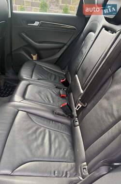 Внедорожник / Кроссовер Audi Q5 2012 в 